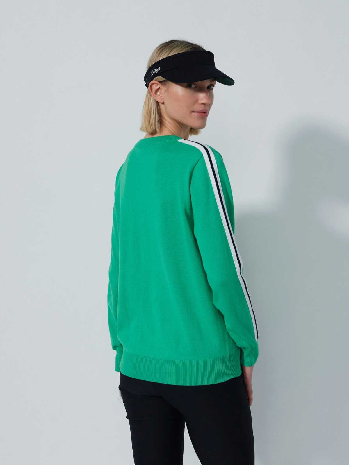 Daily Sports Tour pullover